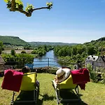 בית נופש Au Coeur De Beynac, Superbe Maison Du Xive Siecle Avec Jardin Panoramique ביינאק-אה-סאזנאק