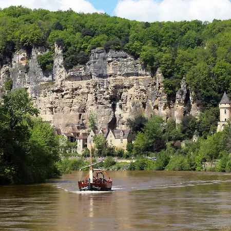 Au Coeur De Beynac, Superbe Maison Du Xive Siecle Avec Jardin Panoramique Holiday home Beynac-et-Cazenac